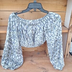 Tyche Gray Puff Sleeve Crop Blouse